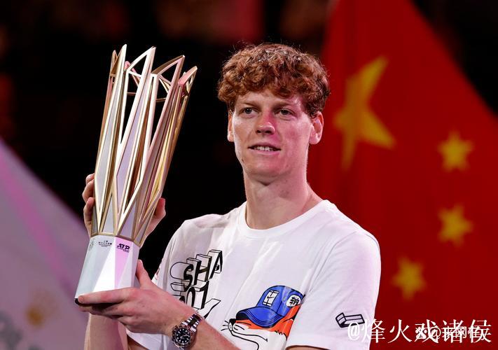 上海赛德约科维奇冲生涯100冠 辛纳锁定年终第一